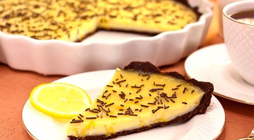 Шоколадный торт с лимонным кремом