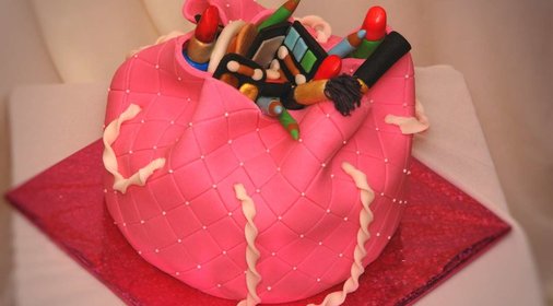 Торт Гламурная косметичка )))