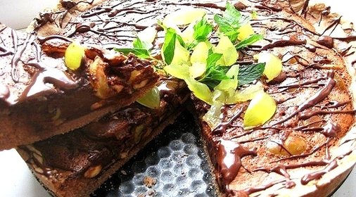 Торт шоколадно-ореховый