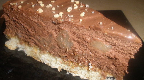 Шоколадно-карамельный торт-мусс с грушами