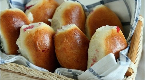 Пирожки с брусникой