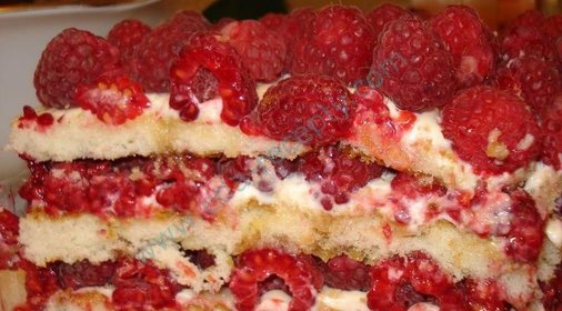 Торт с малиной