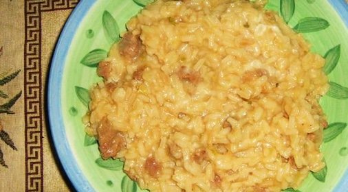 Торт с изюмом, маком