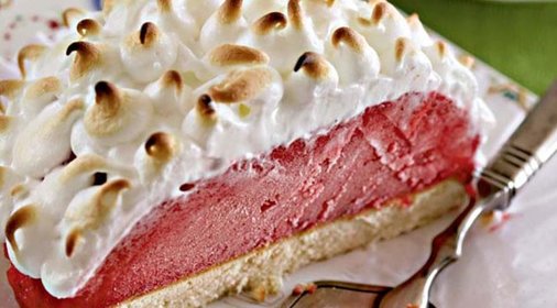 Торт «Аляска» с лесной земляникой