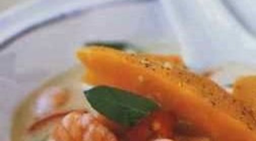 Облепиховый торт с посыпкой