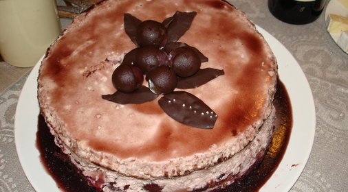 Виноградный торт с винным кремом