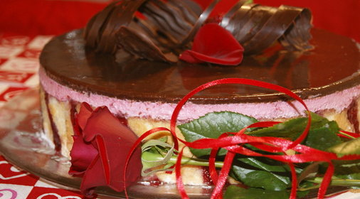 торт Малиновая эйфория