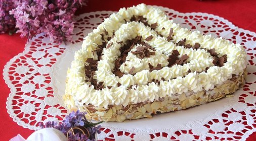 Торт Два сердца, как одно (торт по поводу,я приглашаю вас,друзья!)