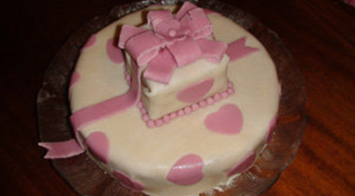 торт в подарок