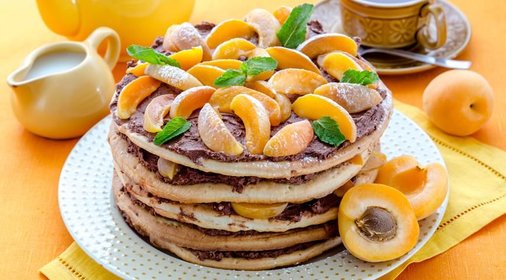 Торт с абрикосами