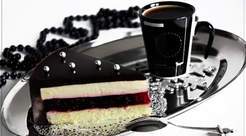 Торт с ягодной прослойкой и винным кремом Александрия