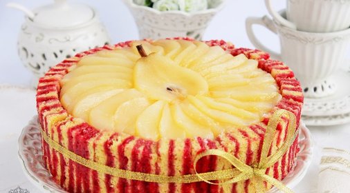 Торт к дню рождения Олечки