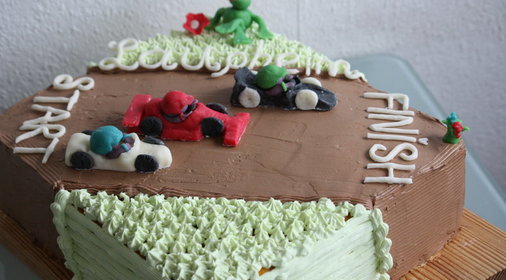 манго-торт гонки по вертикали