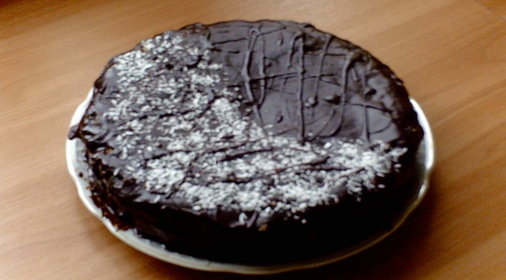 Торт с творогом и черной смородиной