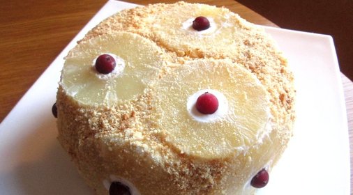 Торт без выпечки с ананасами