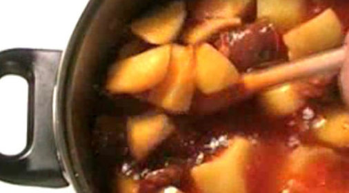 Персиковый торт с миндалем