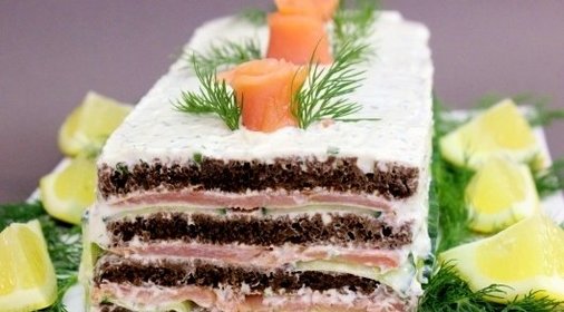 Торт с копченым лососем