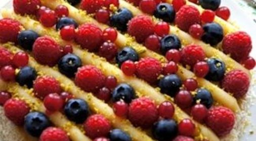 Торт Лайм, малина, шоколад