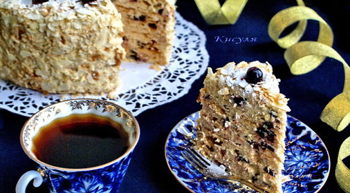 Торт Стёпка-растрёпка с чёрной смородиной