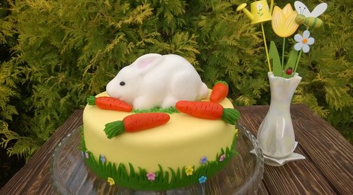 Торт Кролик любит морковку