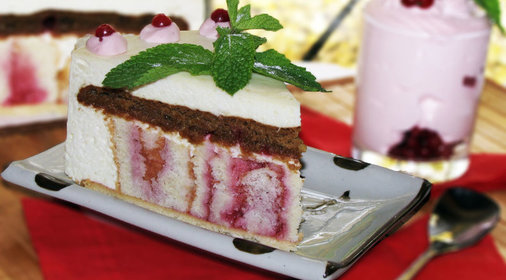 Торт Нежная смородина