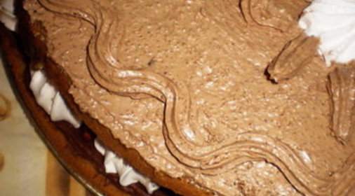 Кофейный торт с шоколадом и безе