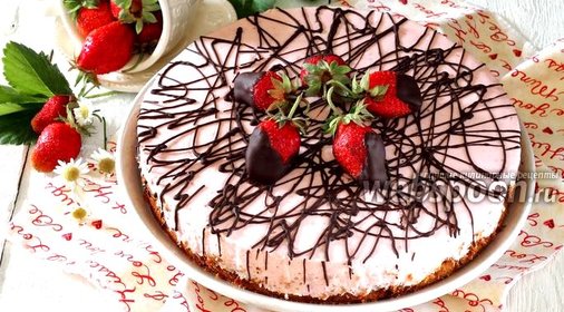 Торт Бананово-клубничное искушение