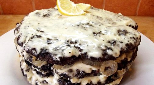 Праздничный печеночный торт с ноткой лимона