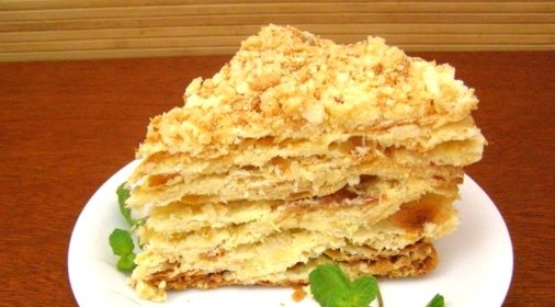 Слоеный торт