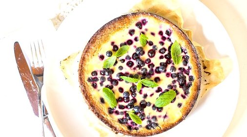 Черничный торт со сметаной