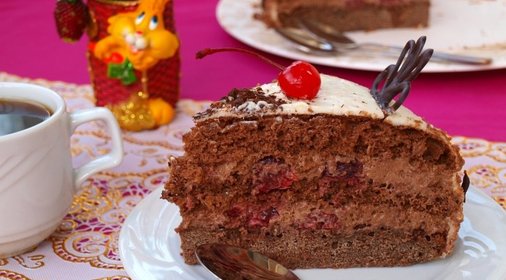 Вишнёвый торт с двумя видами крема