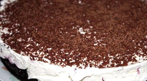 Торт с черничным вареньем