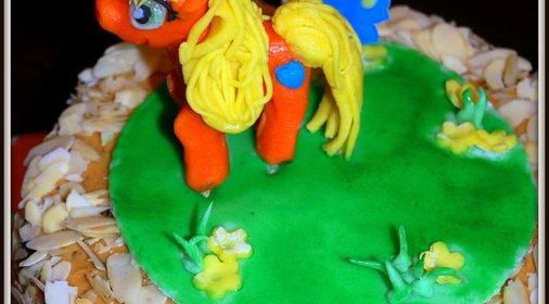 Торт на День рождения Маленький пони. Приглашаю вас на чай