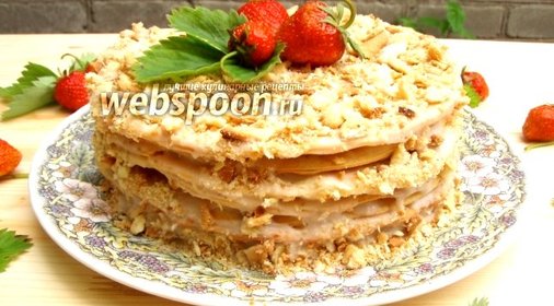 Торт «Наполеон» клубничный