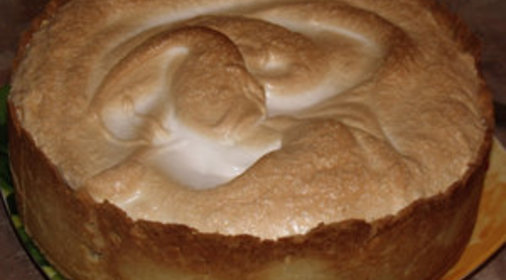 Торт песочный глазированный с вишнями