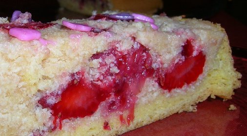 EPER TORTA- ТОРТ С КЛУБНИКОЙ