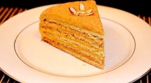 «Медовик» со сгущенкой