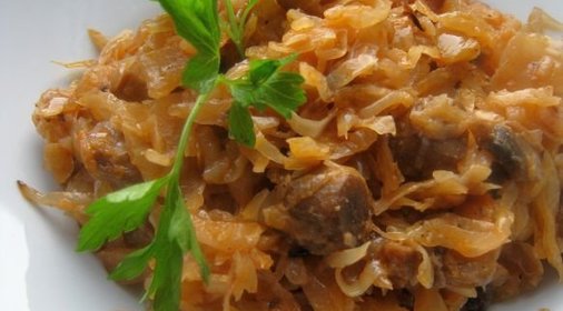 Торт яблочный с грецким орехом, маком и корицей