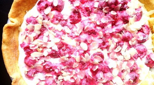 Творожный торт с вишней