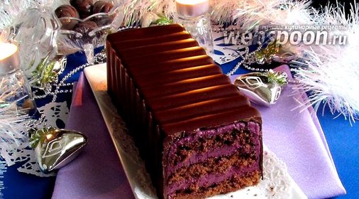 Торт в шоколаде с черничным муссом