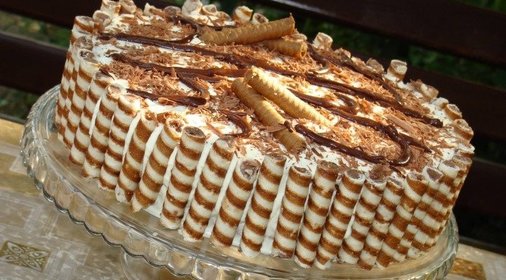 Быстрый торт со взбитыми сливками