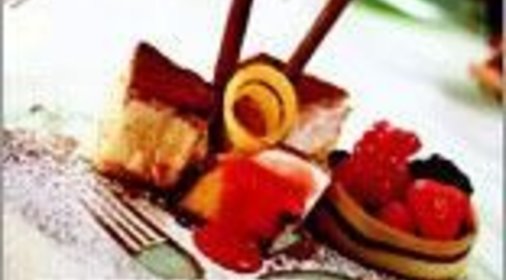 Девонширский творожный торт с лесными ягодами