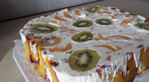 Фруктово-желейный торт