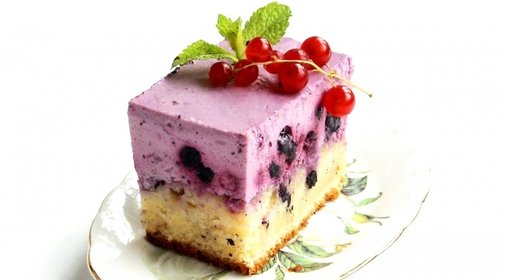 Йогуртовый пирог с черникой