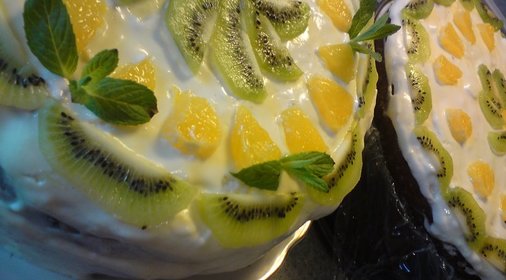 Торт «Сливочные облака с кремом-суфле и фруктами