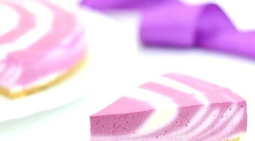 Двухцветный творожный торт (без выпечки)