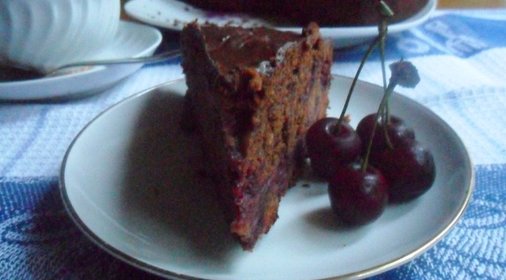 Шоколадно-вишнёвый торт Наслаждение