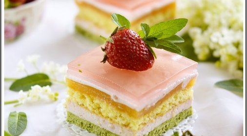 Торт Антреме Мята, клубника, апельсин