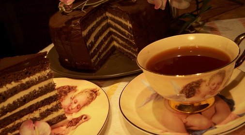 Торт черемуховый со сметанным кремом