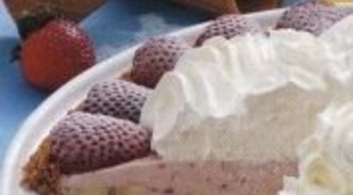 Торт из мороженого и фруктов